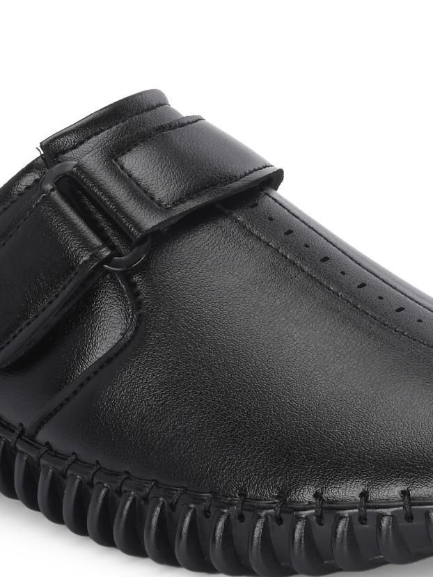 Men's Bantu Style Black Loafer Casual Shoe